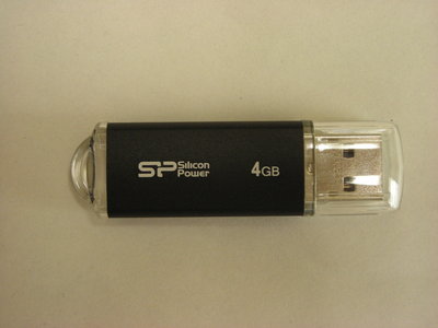 USBメモリ4GB